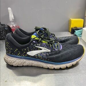 Brooks Glycerin Blue Running Shoes with Yellow Accents